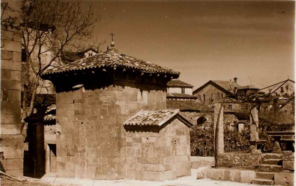 Vista general de la capilla de San Miguel de Celanova en el año 1960/ Arquivo de Galicia